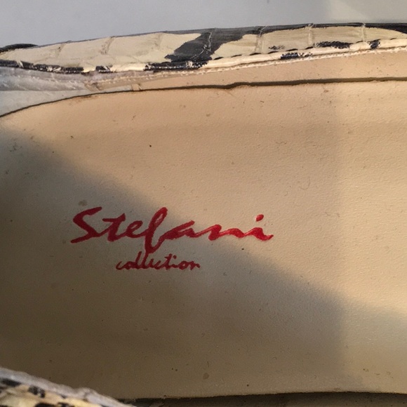 Stefaini faux lizard texture flats - Picture 2 of 4